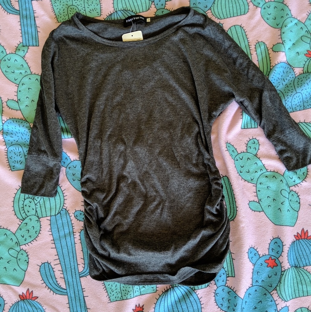 NWT gray 3/4 length sleeve shirt